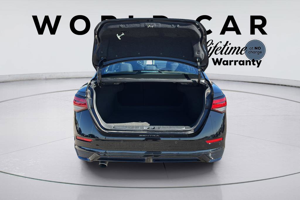 Used 2025 Nissan Sentra SR FWD image 27
