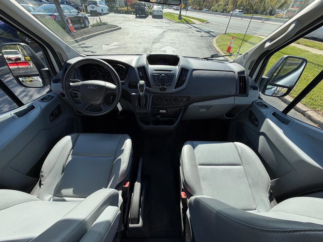 Used 2016 Ford Transit 350 XL RWD image 38