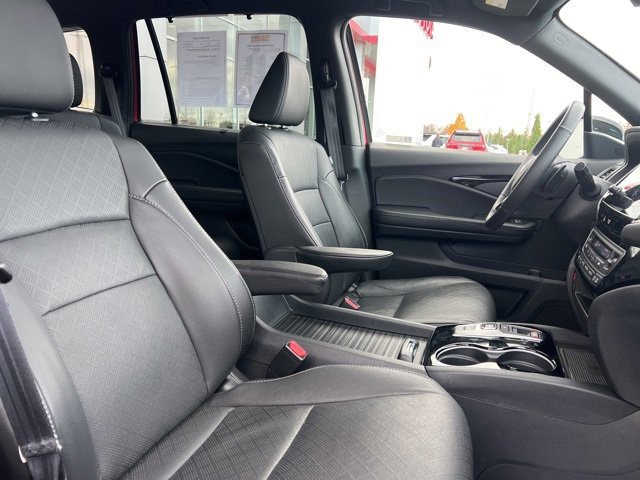 Used 2023 Honda Passport Elite image 32