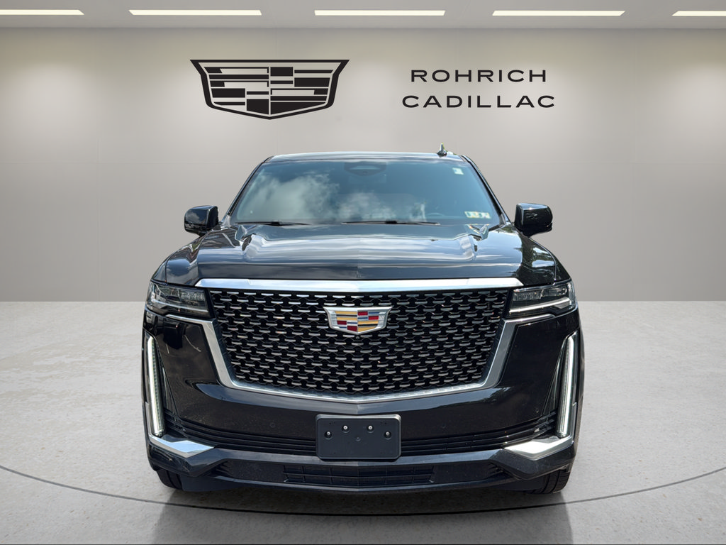 Used 2021 Cadillac Escalade Luxury AWD/4WD image 2