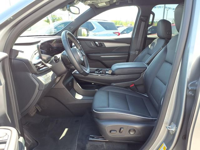 Used 2025 Buick Enclave Preferred image 18