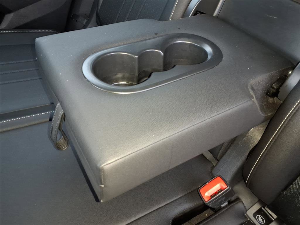 Used 2023 Volkswagen Tiguan SE R-Line image 35