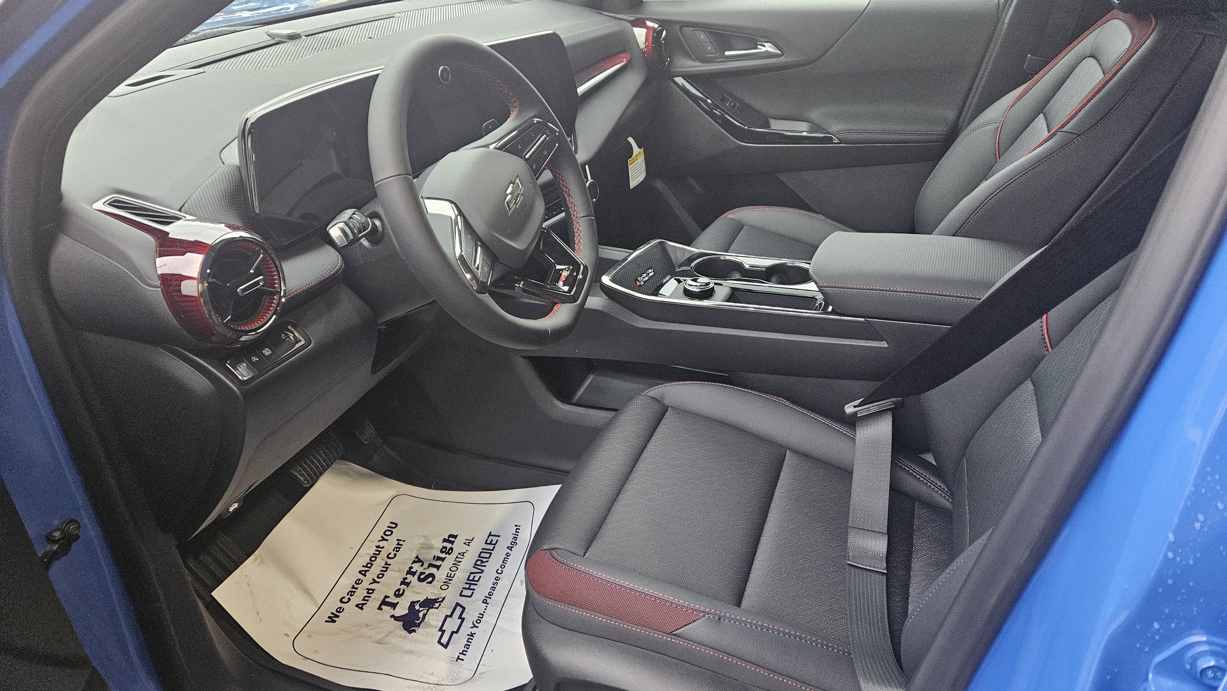 New 2026 Chevrolet Equinox RS w/ LPO, Floor Liner Package FWD image 10