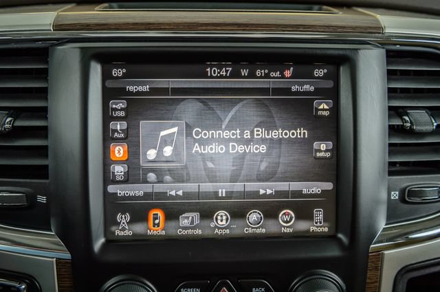 Used 2015 RAM 1500 Laramie w/ Convenience Group RWD image 19