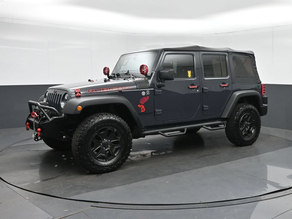 Used 2016 Jeep Wrangler Unlimited Rubicon w/ Connectivity Group AWD/4WD image 3