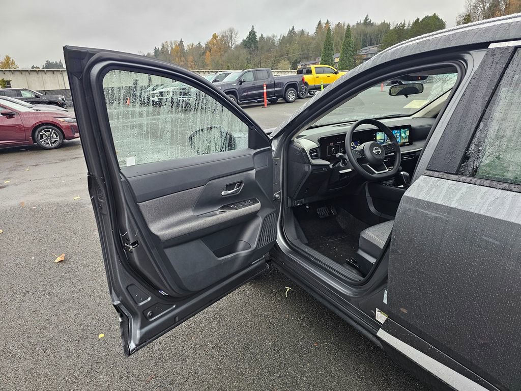 New 2026 Nissan Kicks SV w/ SV Premium Package image 19