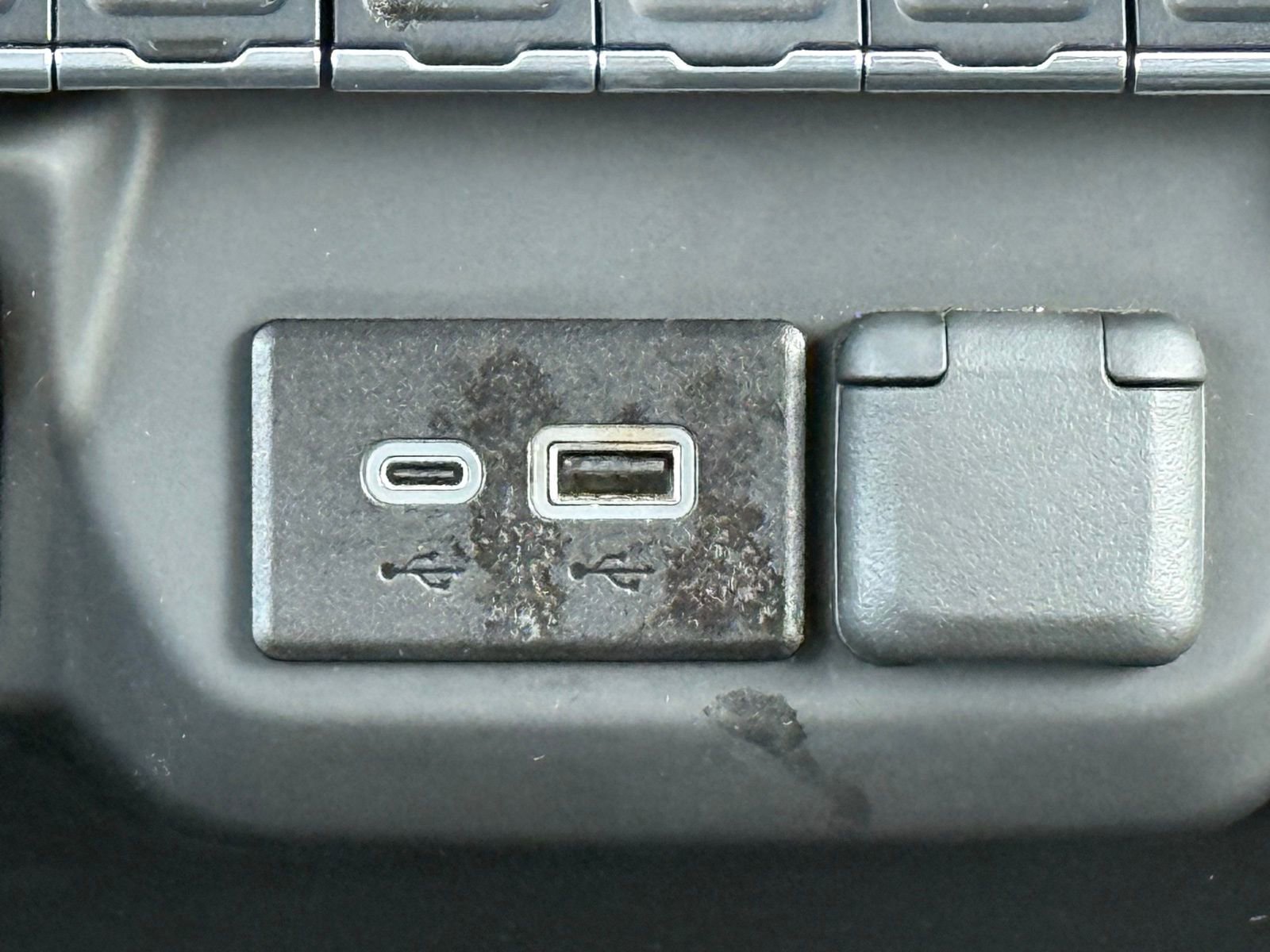 Used 2024 GMC Sierra 2500 Pro w/ Convenience Package image 22