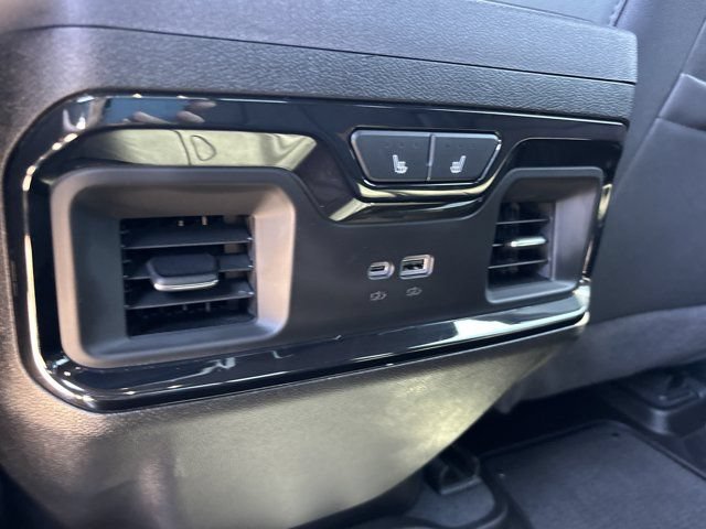 Used 2025 GMC Sierra 2500 AT4 w/ AT4 Premium Plus Package AWD/4WD image 22