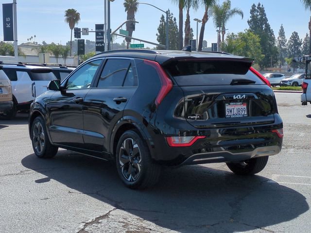 Certified 2024 Kia Niro Wind FWD image 5