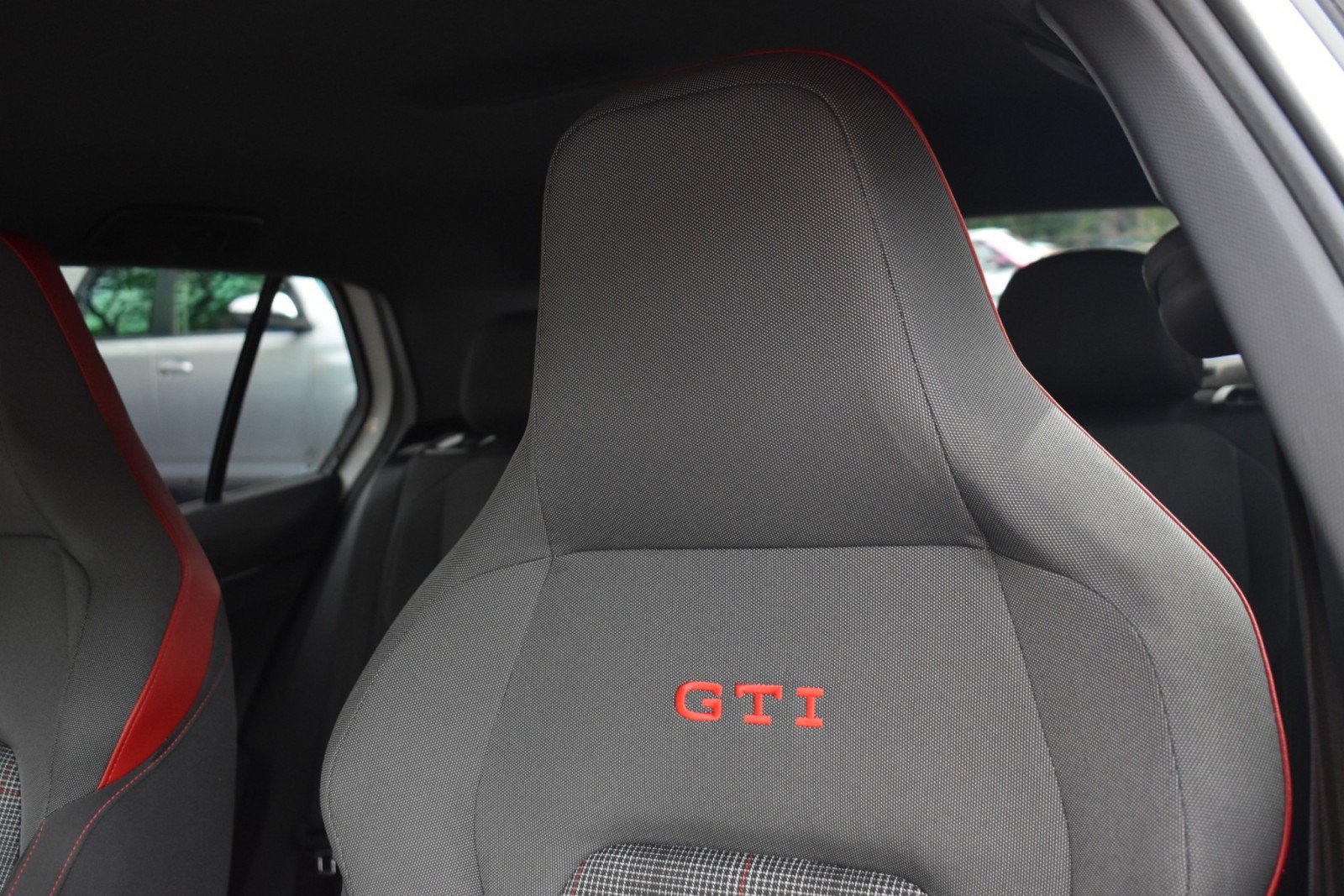 Used 2023 Volkswagen GTI 40th Anniversary Edition FWD image 34