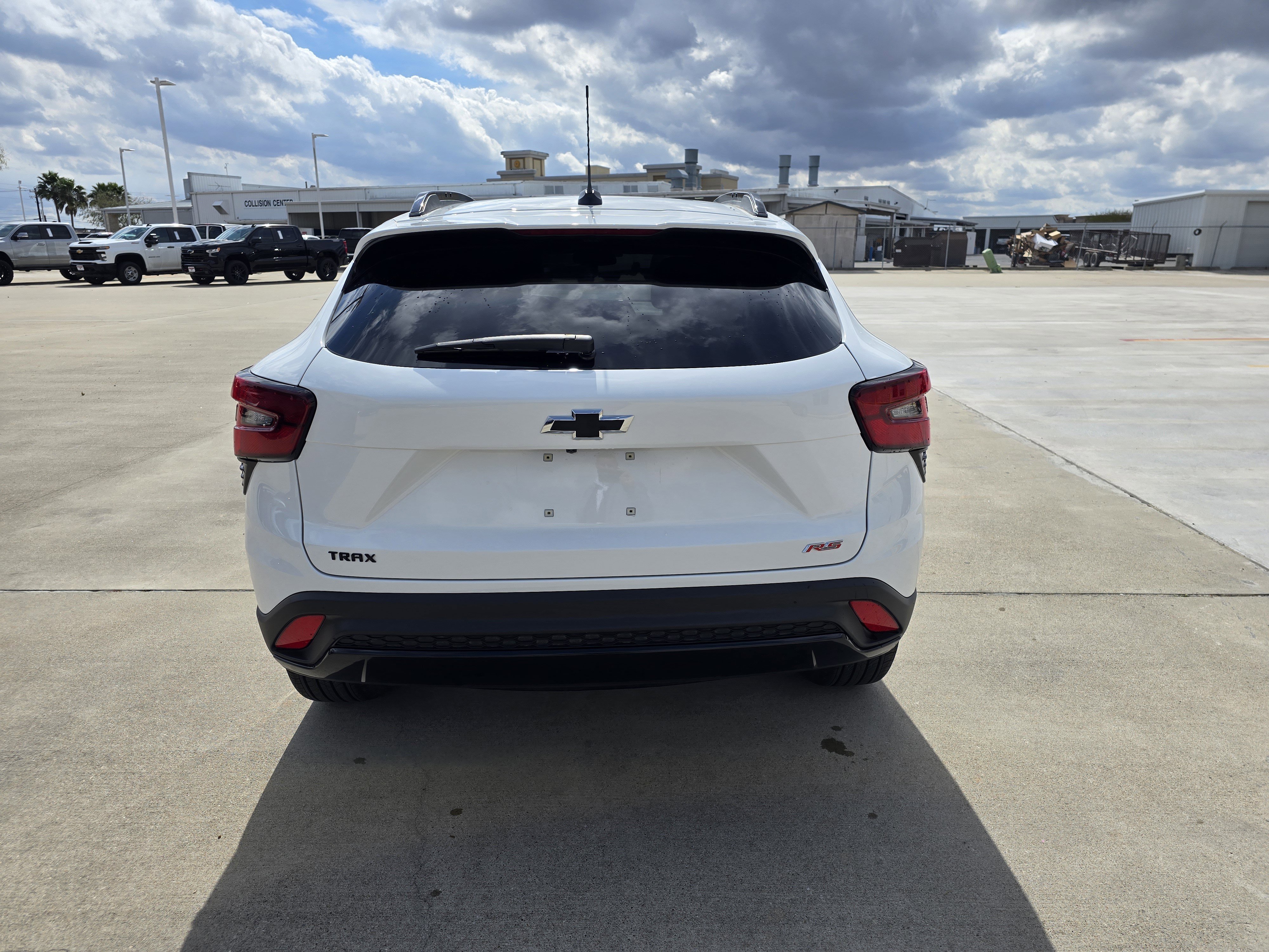 Used 2025 Chevrolet Trax RS image 4