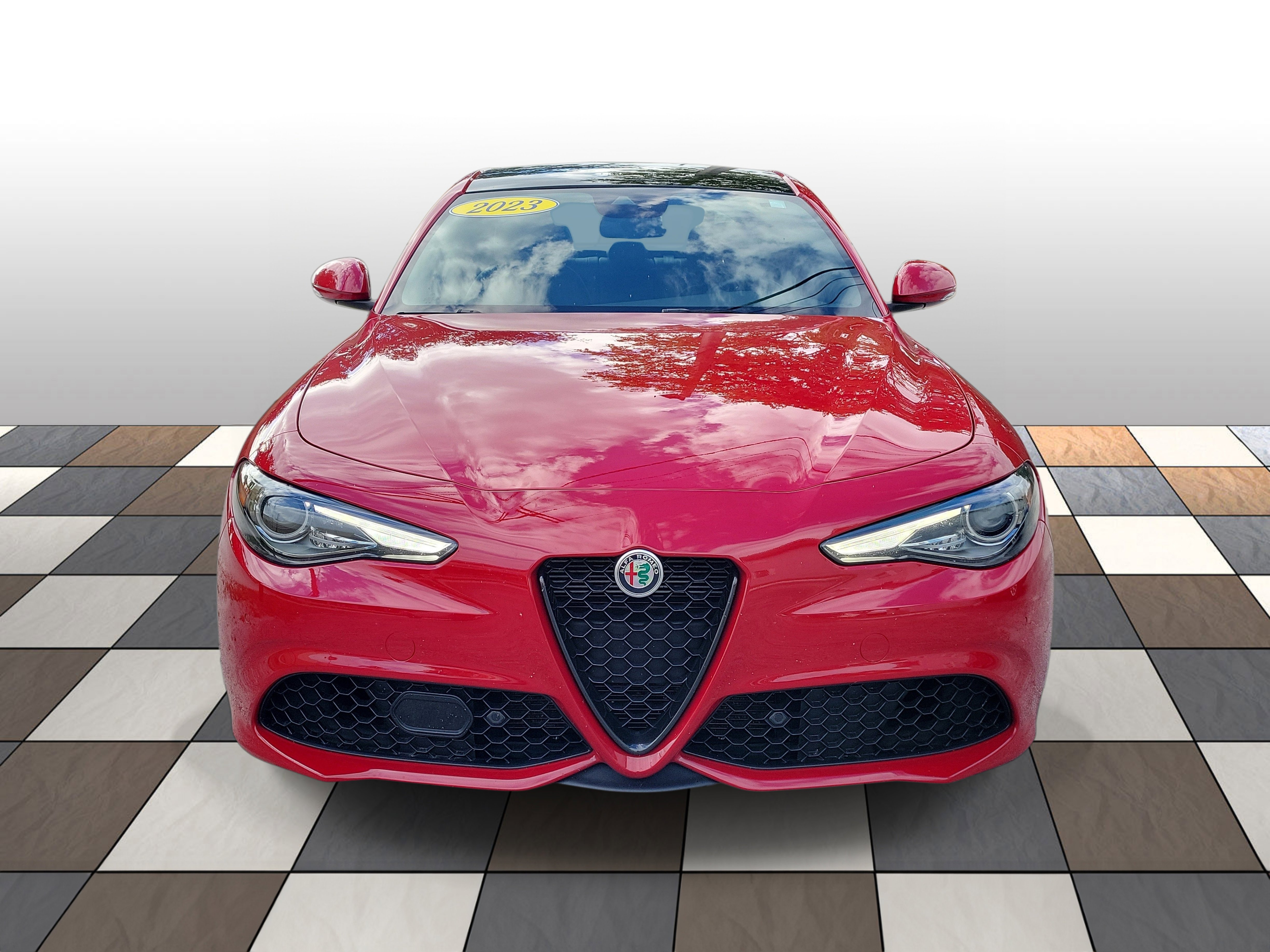 Used 2023 Alfa Romeo Giulia Sprint image 2