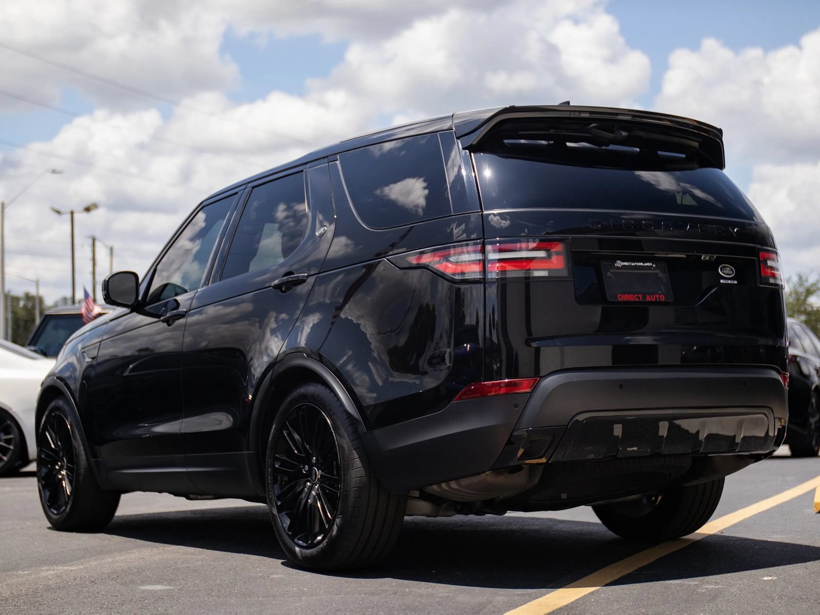 Used 2018 Land Rover Discovery HSE AWD/4WD image 12