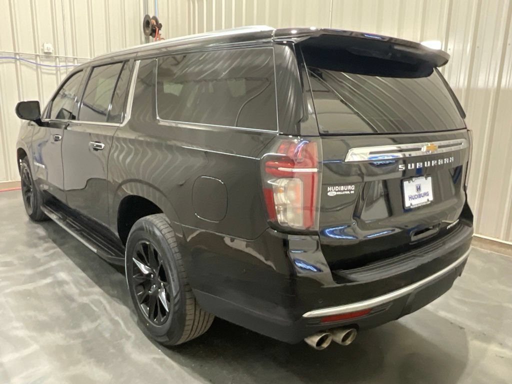 Used 2022 Chevrolet Suburban Premier RWD image 21