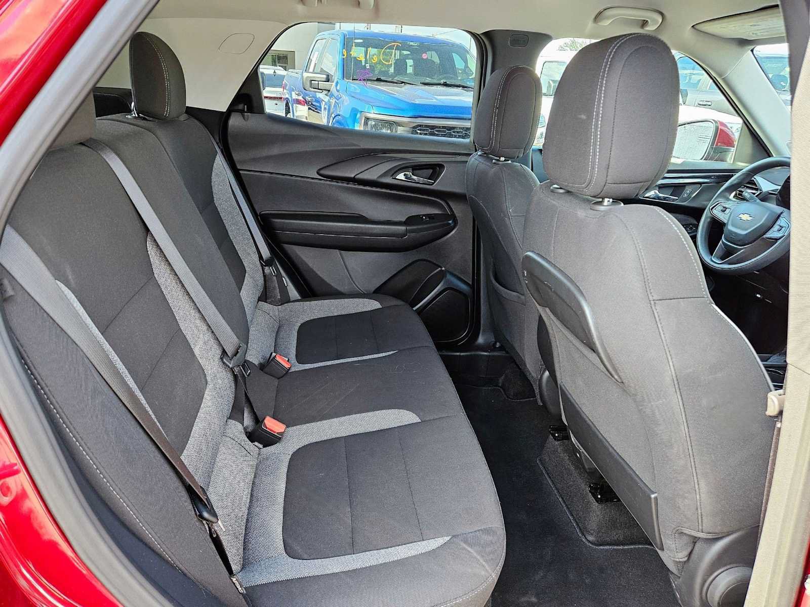 Used 2025 Chevrolet TrailBlazer LT FWD image 17