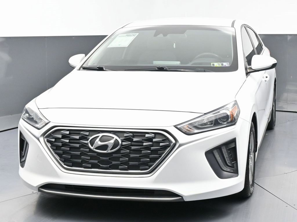 Used 2021 Hyundai Ioniq SE image 5
