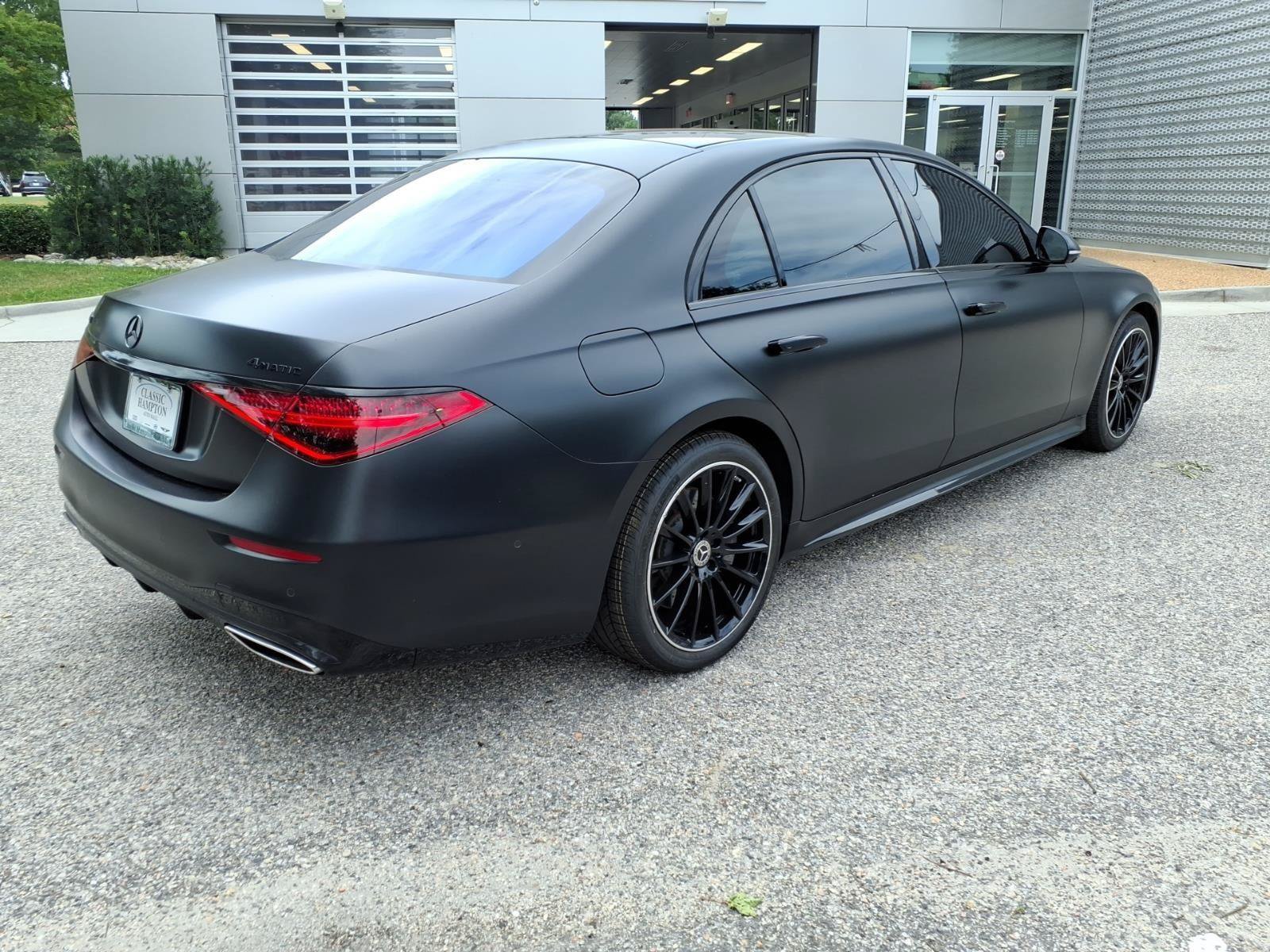 Used 2022 Mercedes-Benz S 580 4MATIC Sedan w/ AMG Line Package image 5