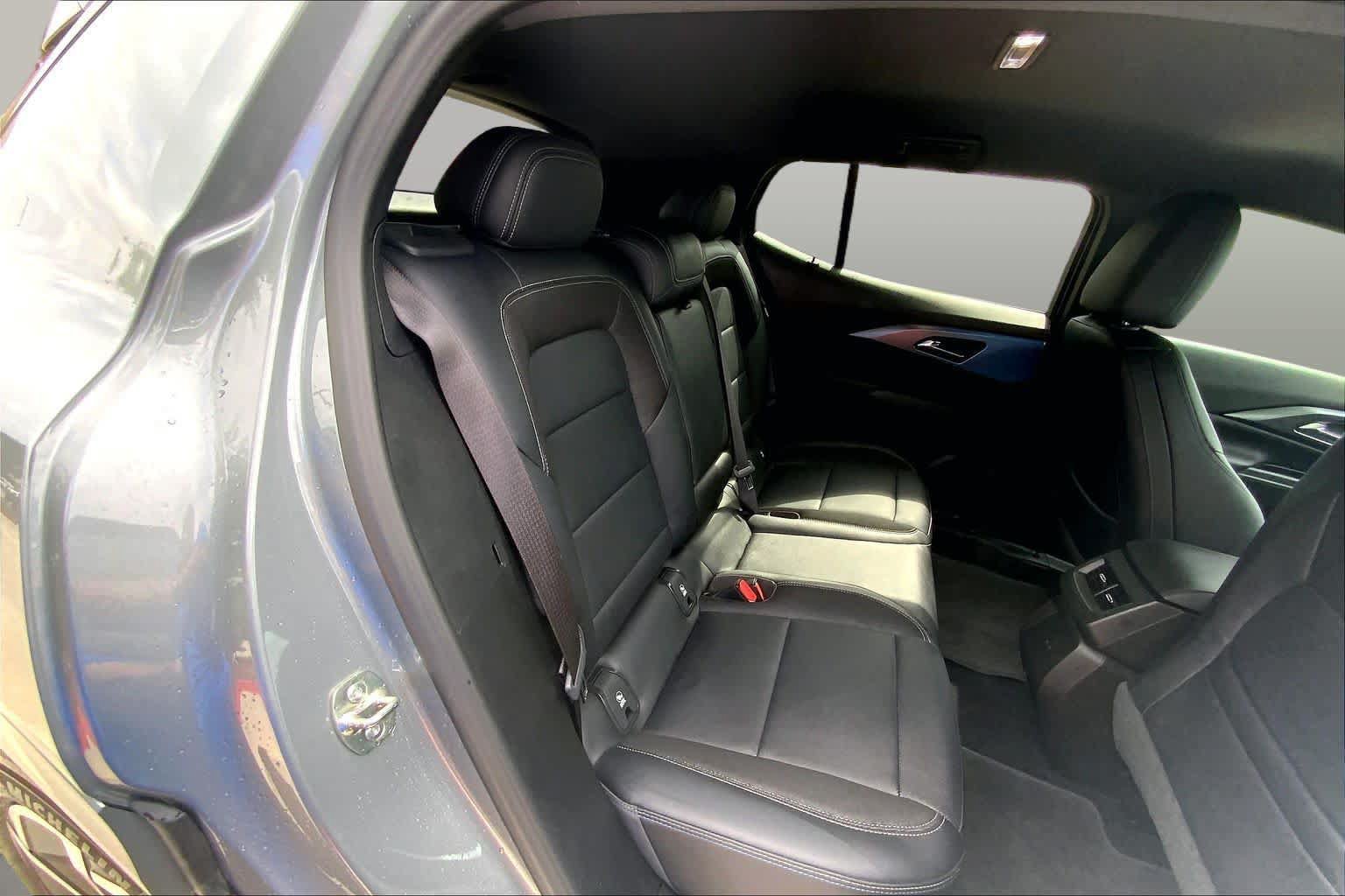 Used 2025 Chevrolet Equinox EV LT FWD image 19