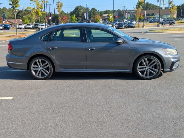 Used 2018 Volkswagen Passat 2.0T R-Line FWD image 3