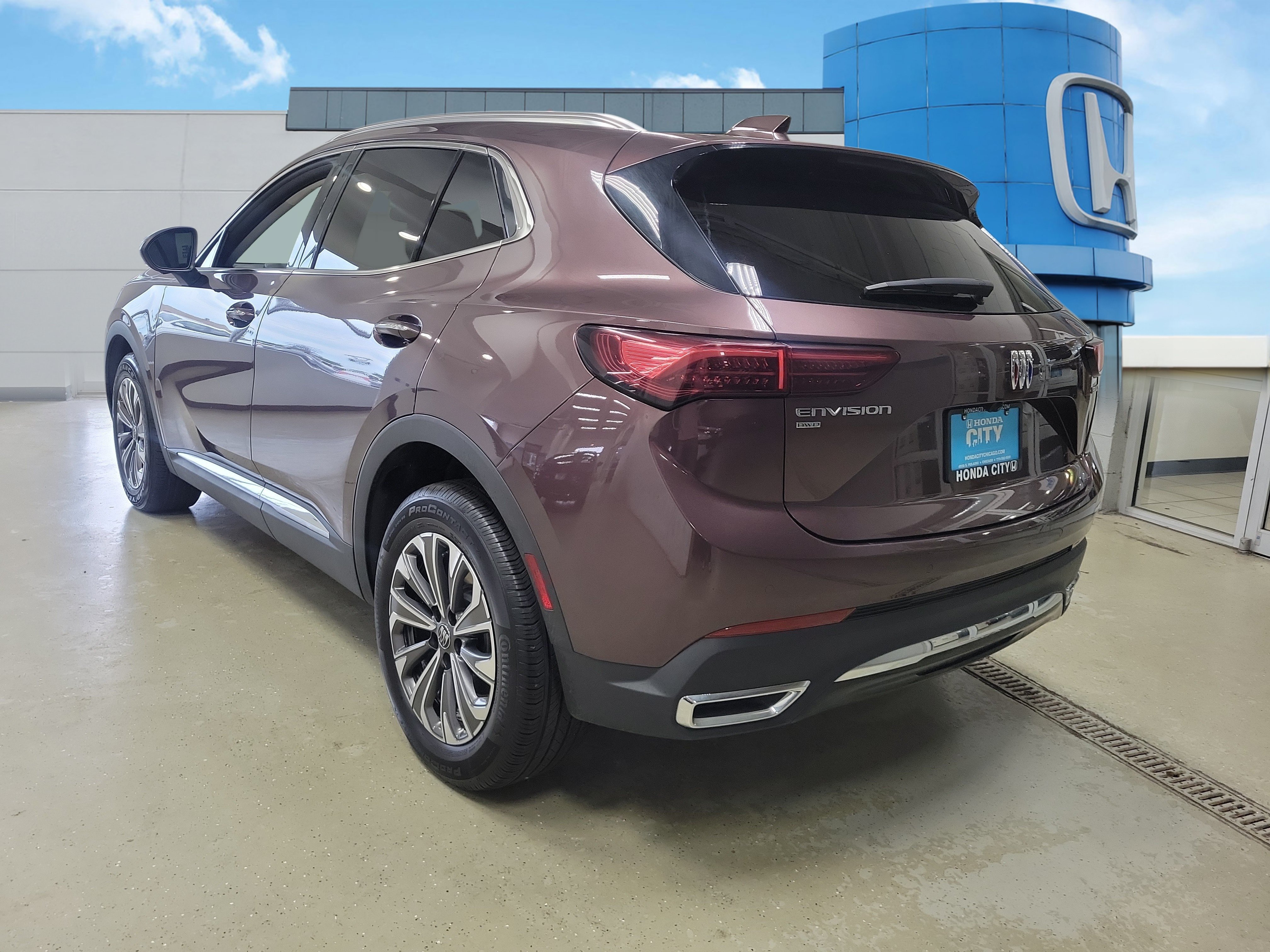 Used 2024 Buick Envision Preferred AWD/4WD image 4