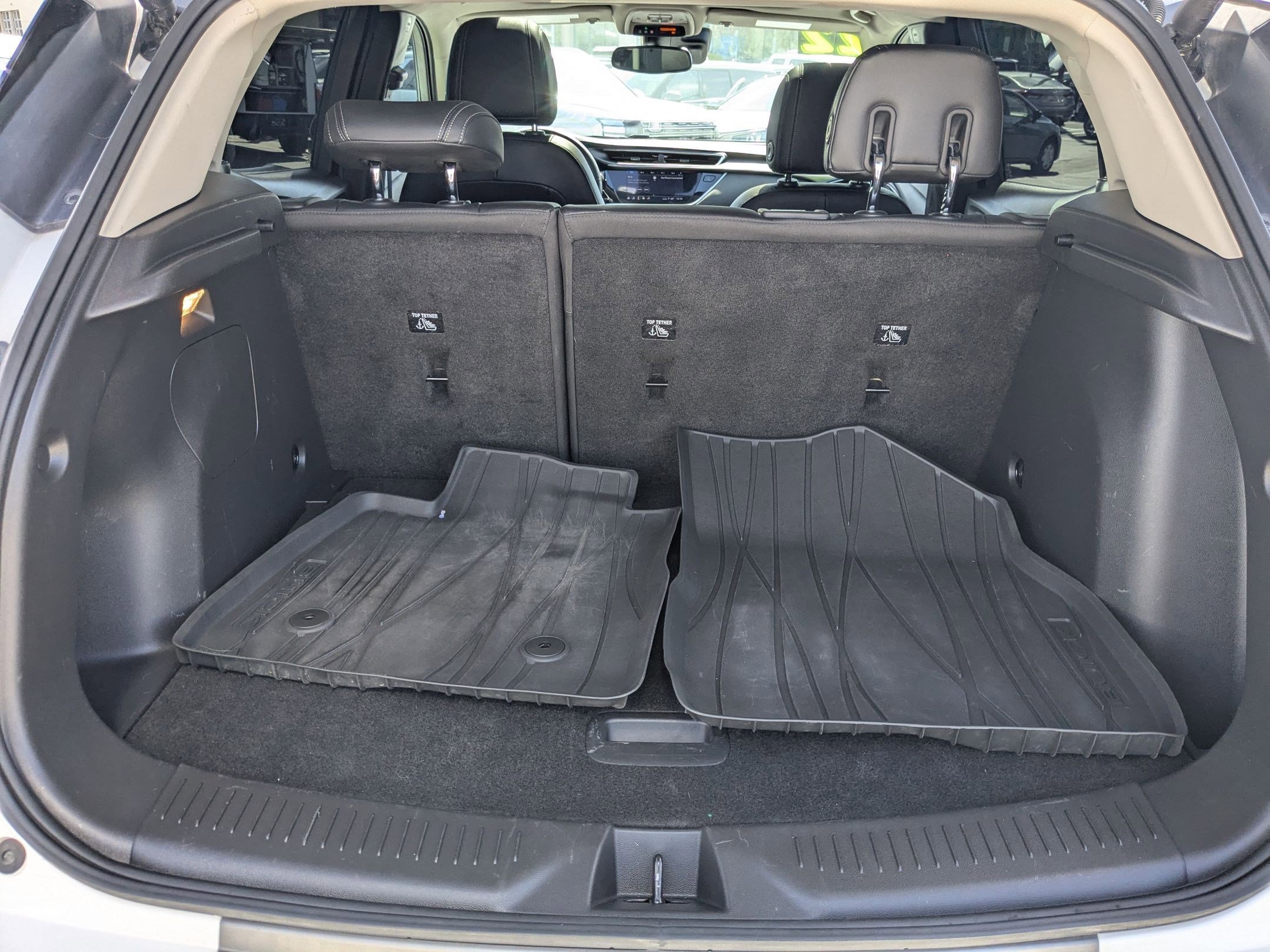 Used 2022 Buick Encore GX Essence w/ Experience Buick Package image 29