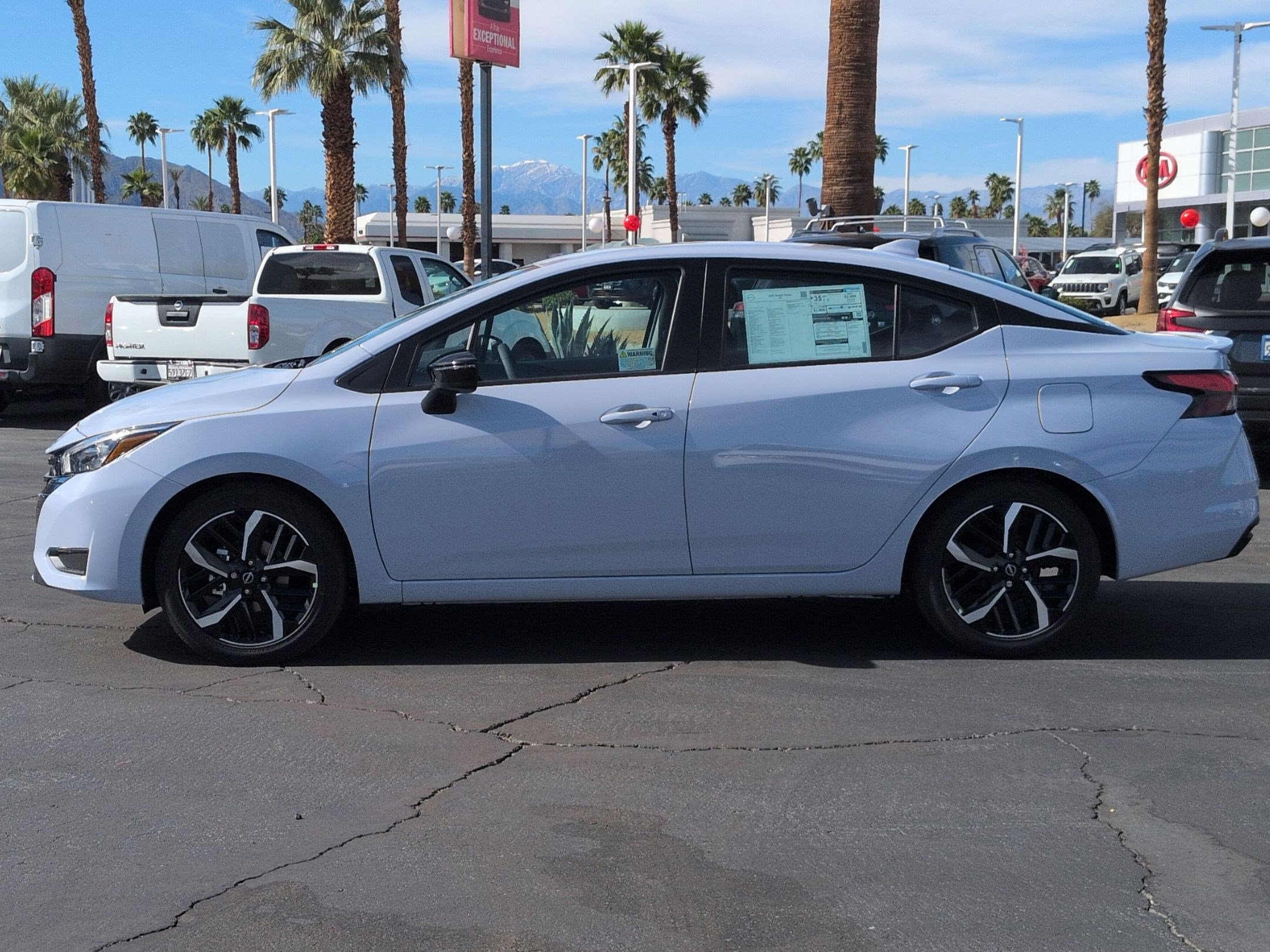 New 2025 Nissan Versa SR w/ Trunk Package FWD image 3