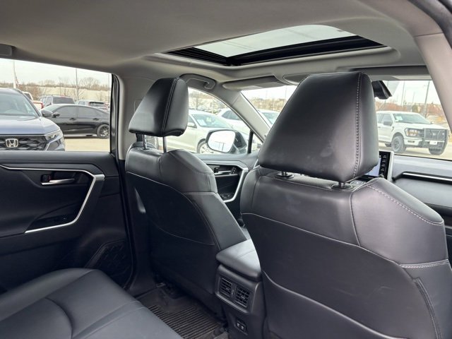 Used 2021 Toyota RAV4 Limited image 26