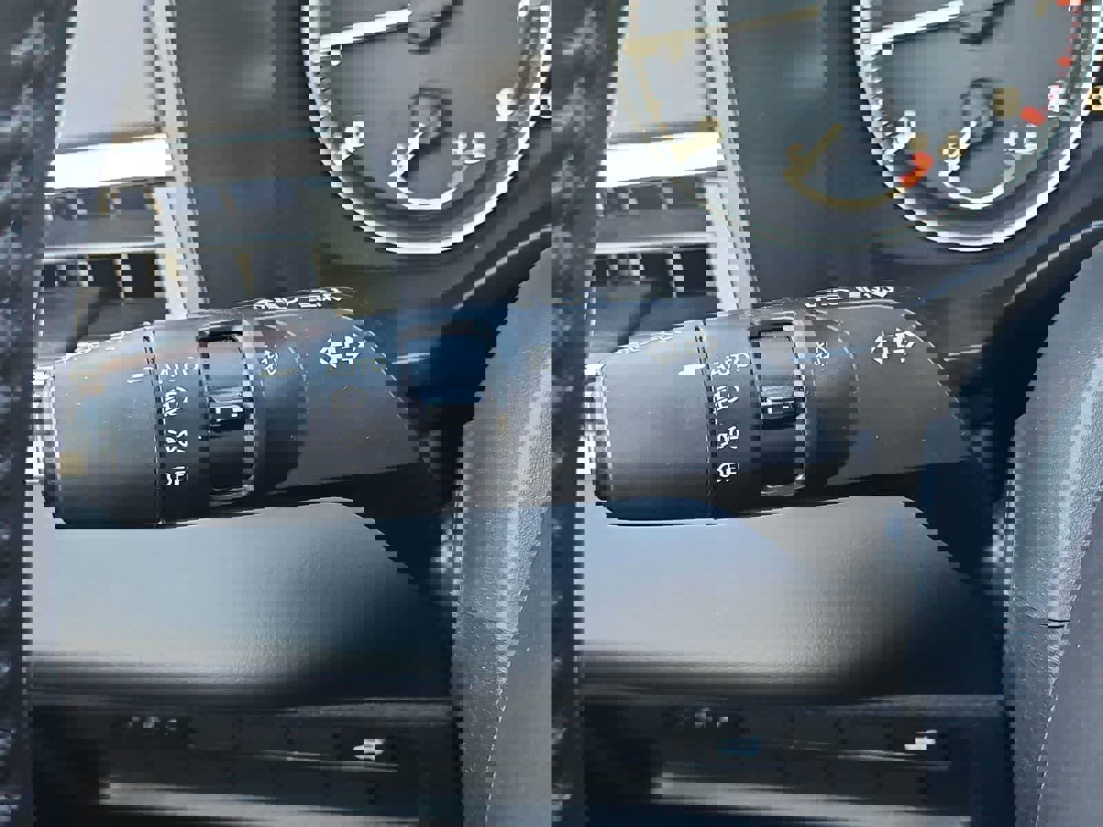 Used 2024 Mitsubishi Outlander SE image 28