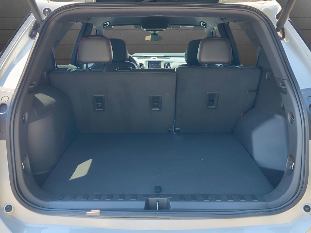 Used 2023 Chevrolet Equinox RS image 8