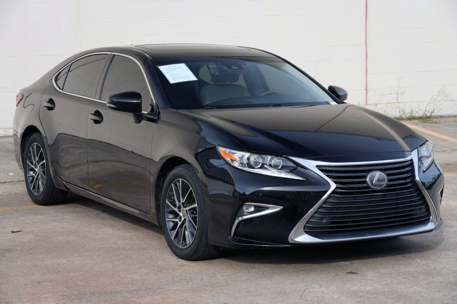 Used 2016 Lexus ES 350 w/ Luxury Package w/Wood Trim FWD image 51