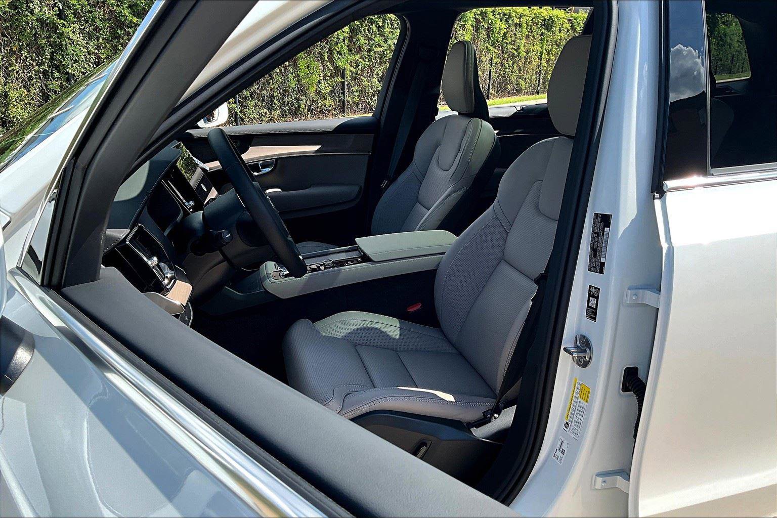 New 2026 Volvo XC90 B6 Ultra w/ Protection Package Premier image 27