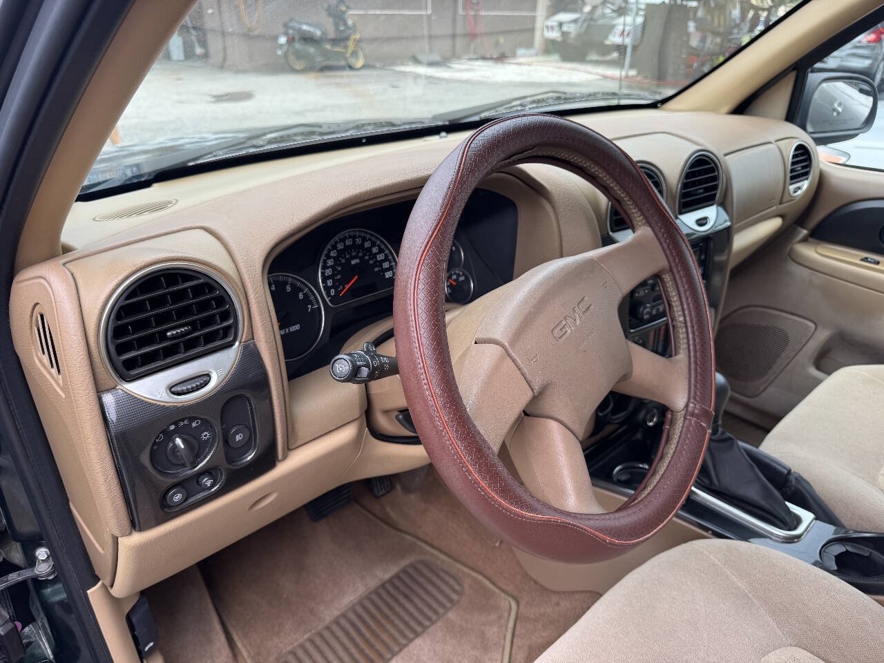 Used 2003 GMC Envoy XL SLE w/ 1SB Preferred Equipment Group RWD image 9