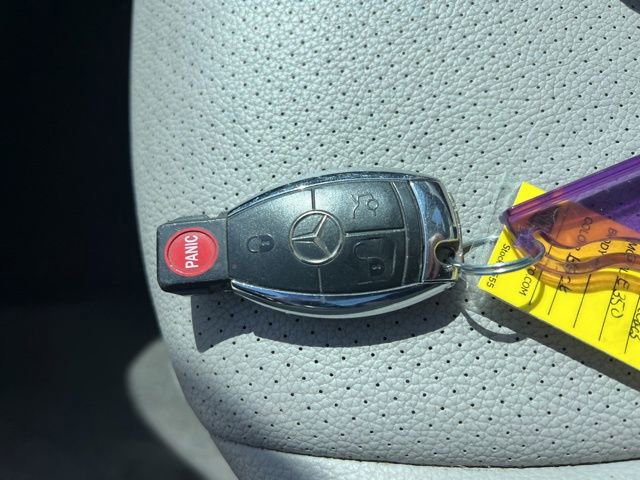 Used 2009 Mercedes-Benz E 350 4MATIC Sedan image 35