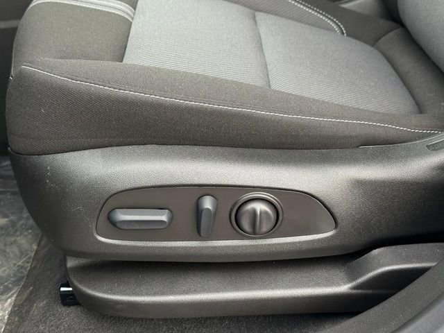 Used 2025 Chevrolet Blazer LT image 16