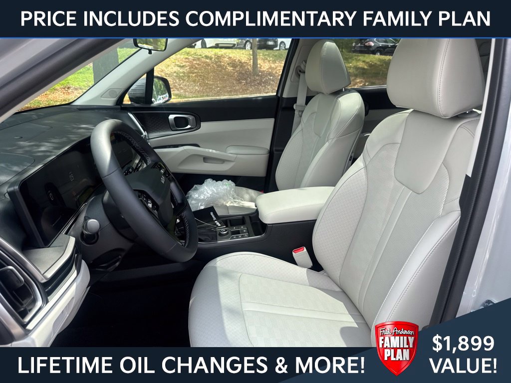 New 2026 Kia Sorento S w/ S Panoramic Sunroof Package FWD image 8