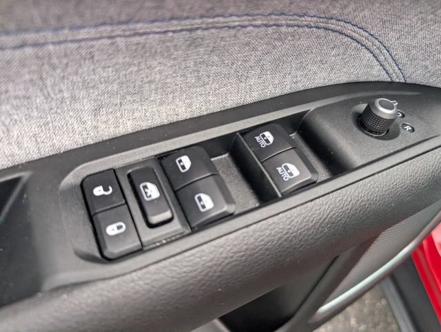 Used 2024 Jeep Compass Sport AWD/4WD image 15