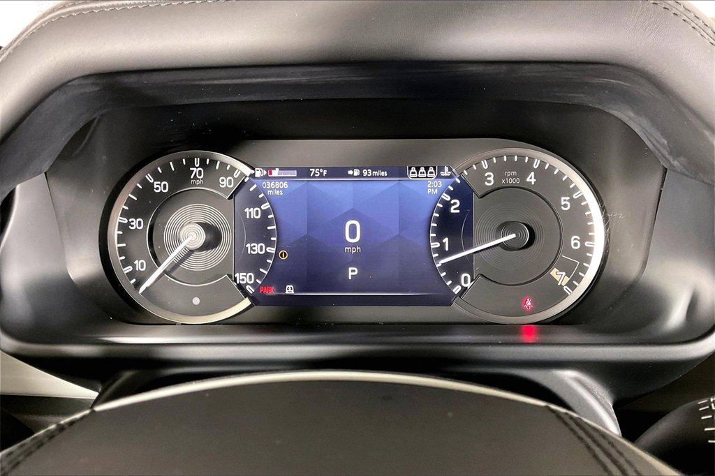 Used 2023 Land Rover Defender 110 X-Dynamic SE image 20