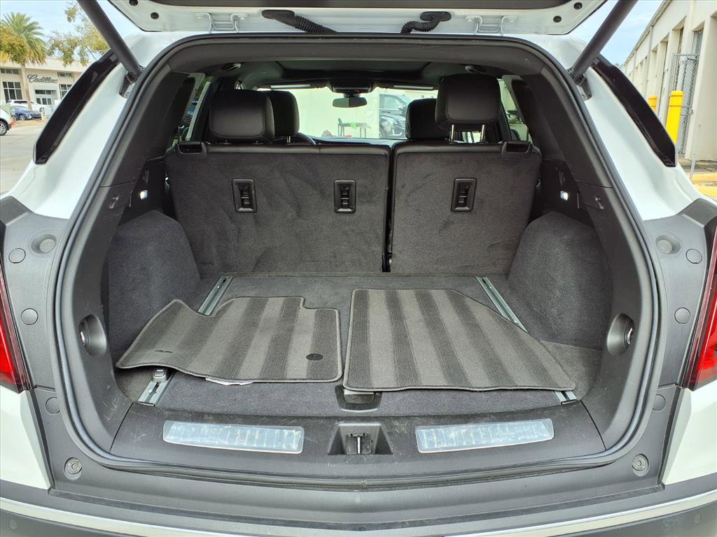 Certified 2025 Cadillac XT5 Premium Luxury image 16