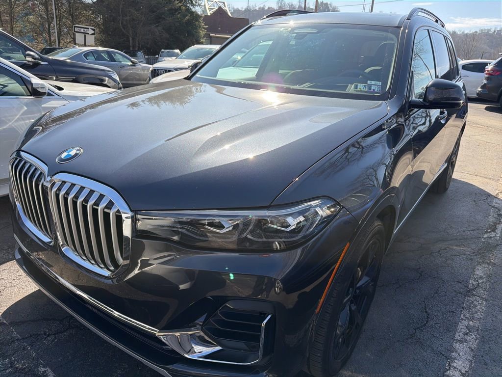 Used 2022 BMW X7 xDrive40i w/ Premium Package AWD/4WD image 4