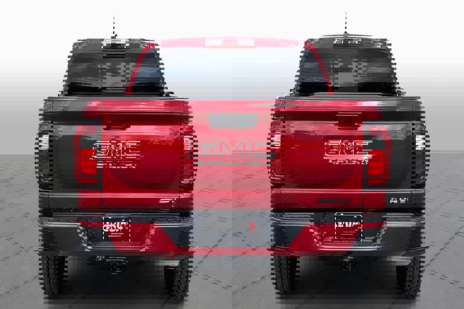 Used 2026 GMC Canyon AT4 w/ Technology Plus Package image 8