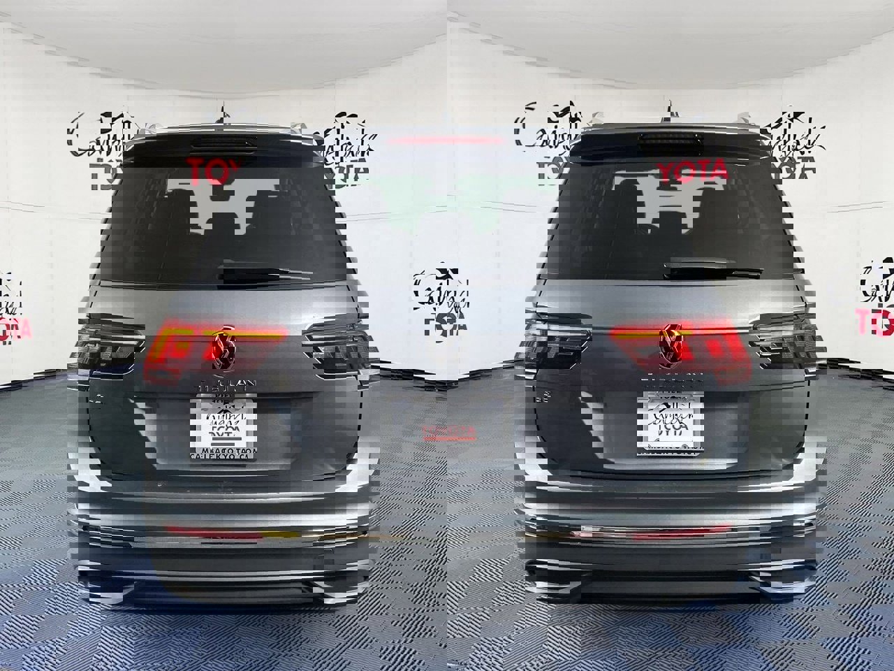 Used 2024 Volkswagen Tiguan Wolfsburg Edition image 7