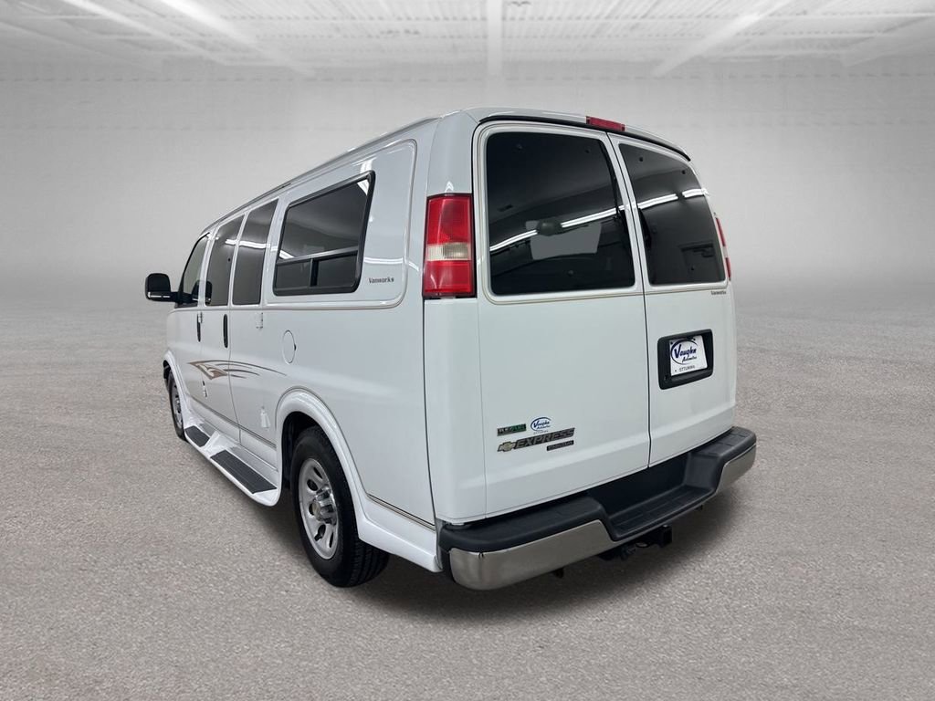 Used 2011 Chevrolet Express 1500 Upfitter image 10