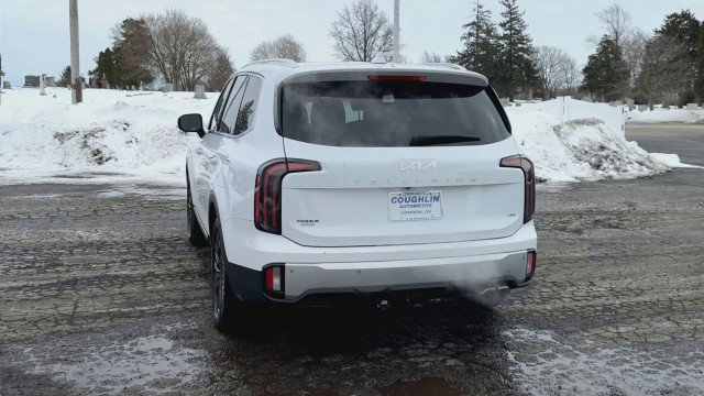 Used 2024 Kia Telluride SX w/ Towing Package image 7