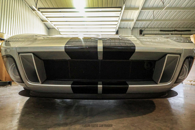 Used 2005 Ford GT RWD image 68