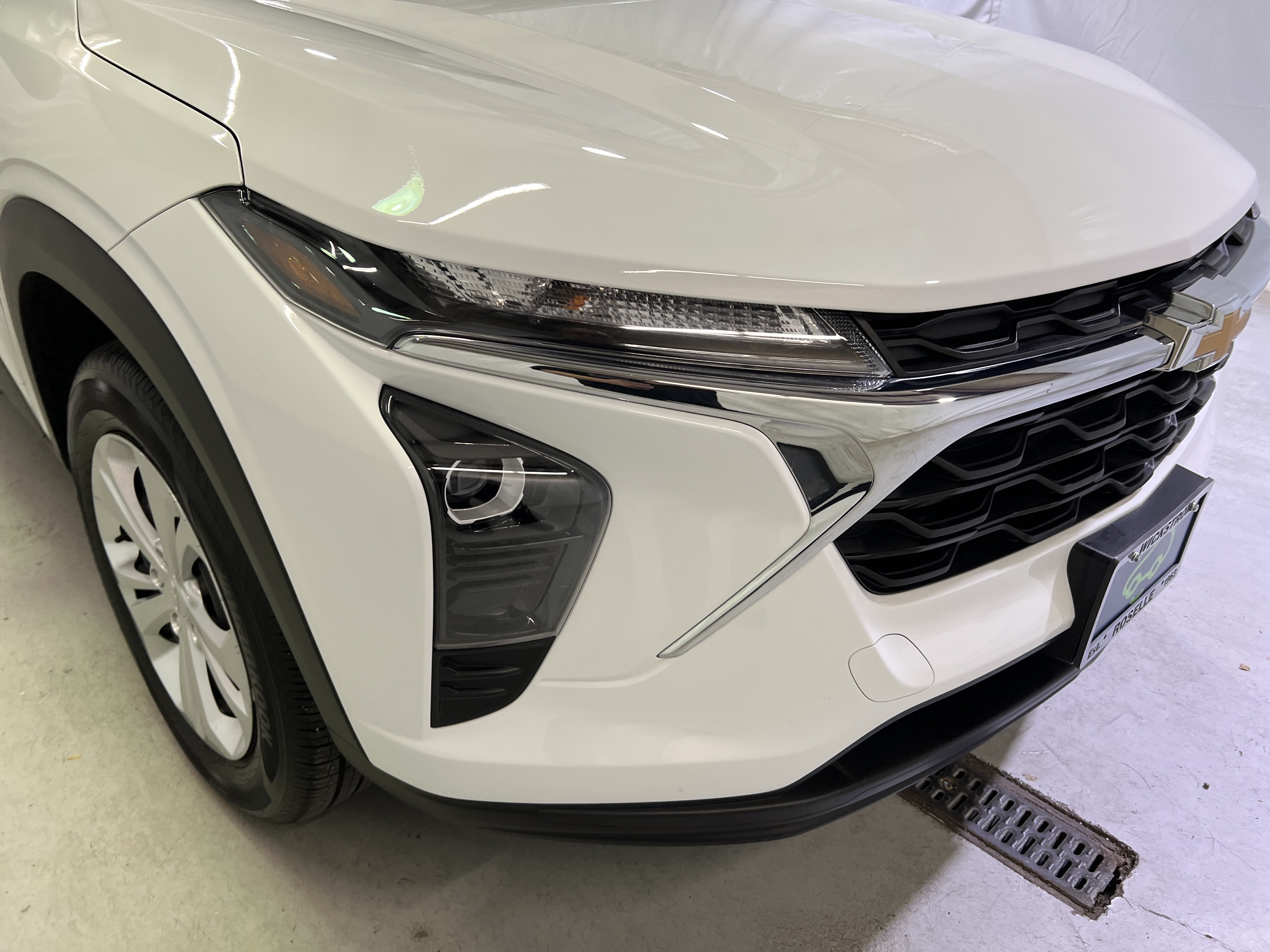 Certified 2024 Chevrolet Trax LS FWD image 5