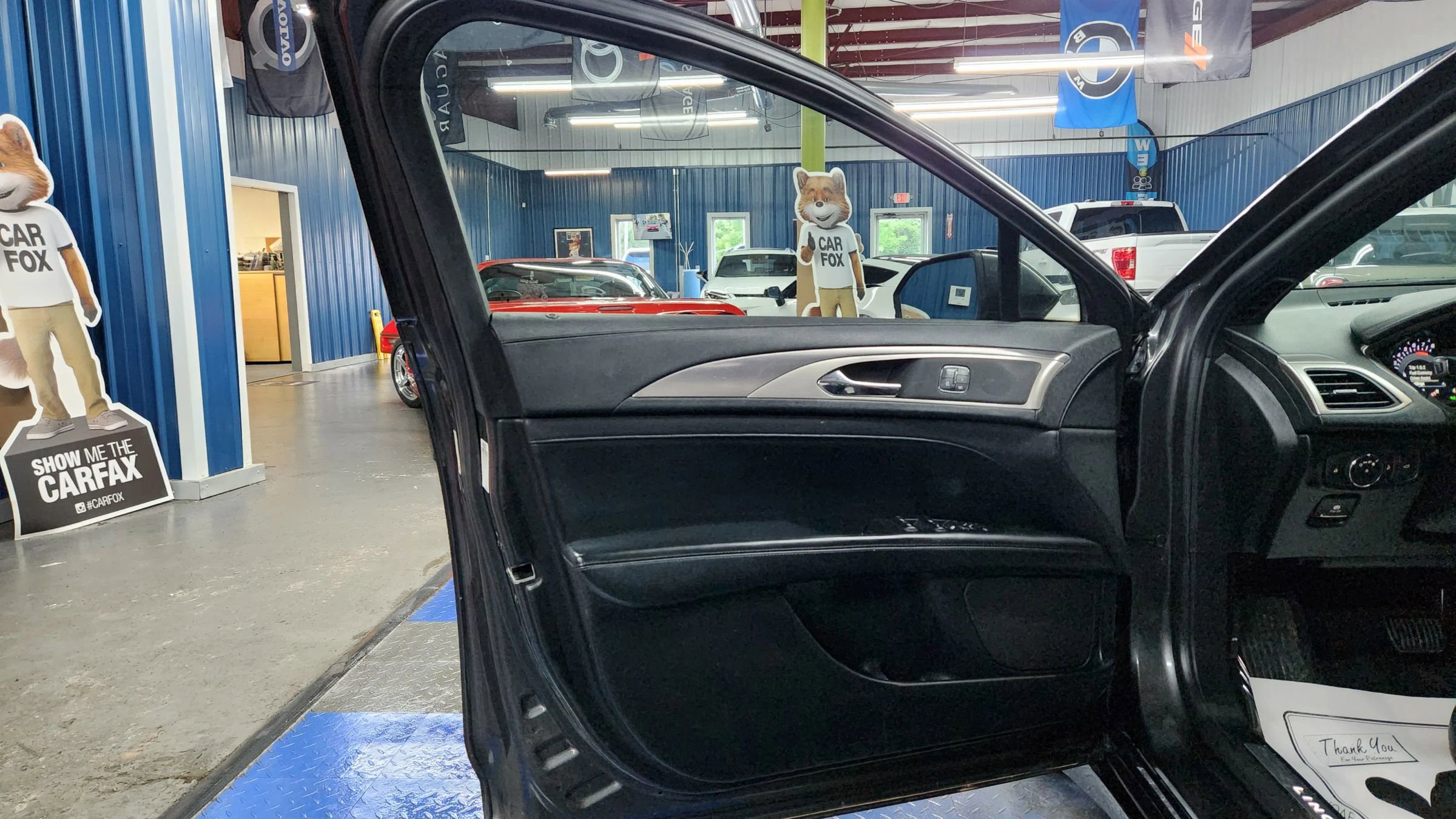 Used 2020 Lincoln MKZ image 6