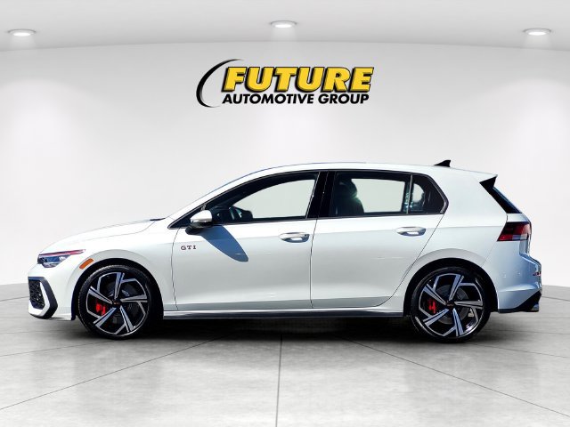 Used 2026 Volkswagen GTI SE FWD image 7