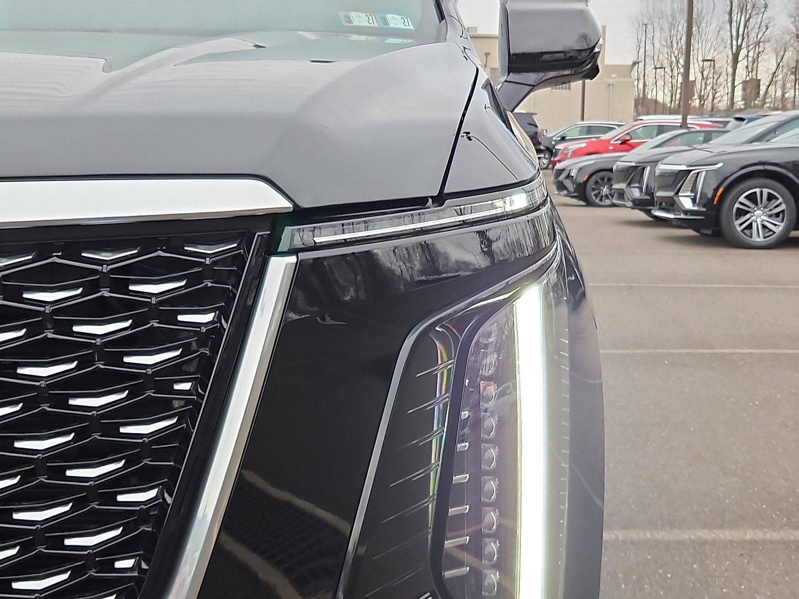 Certified 2025 Cadillac Escalade Luxury image 9