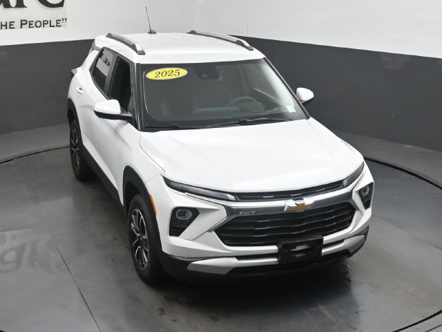 Used 2025 Chevrolet TrailBlazer LT AWD/4WD image 54