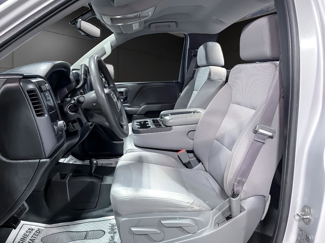 Used 2017 GMC Sierra 1500 4x4 Regular Cab image 9